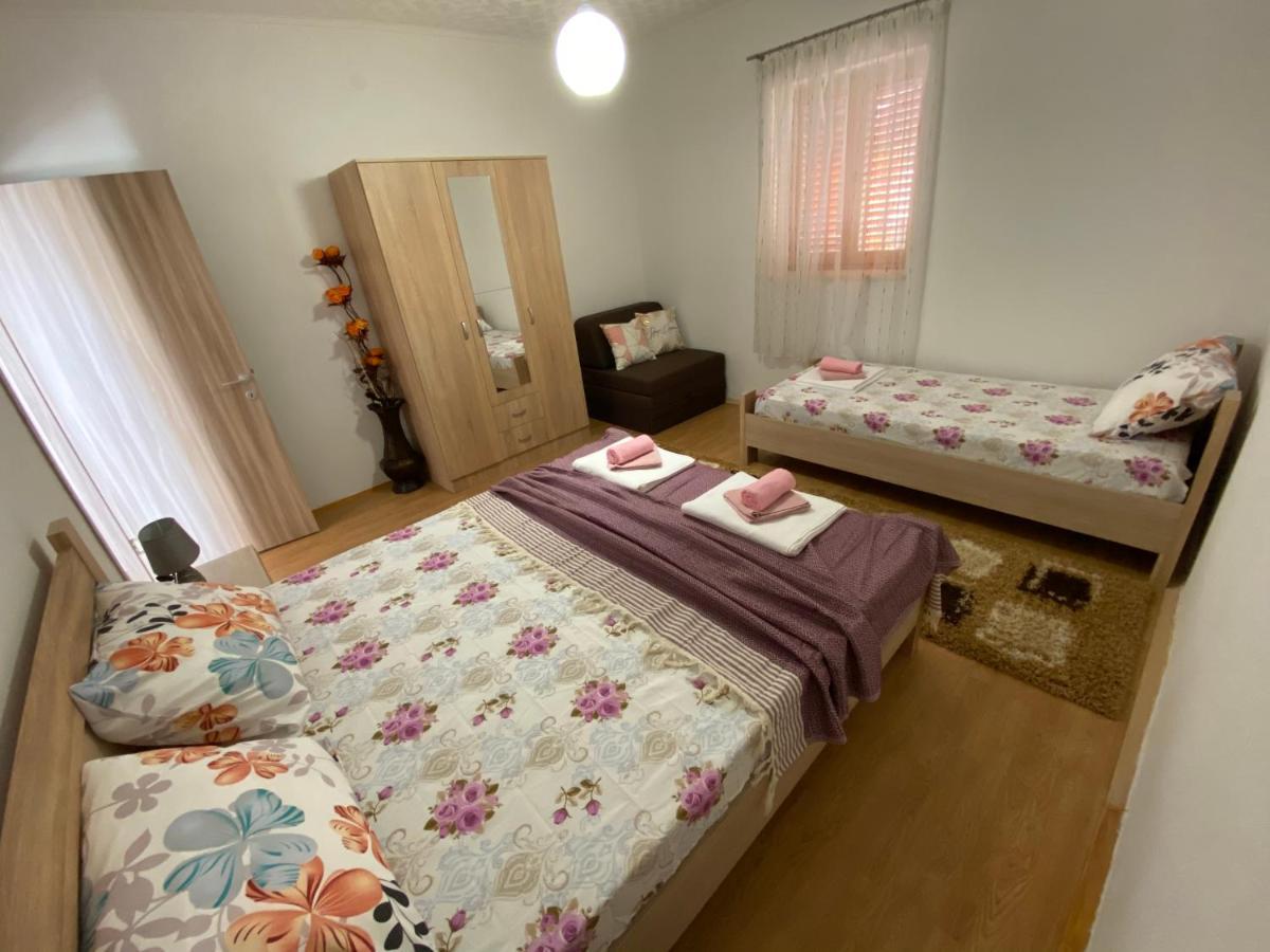 Apartment Lorena Cattaro Esterno foto