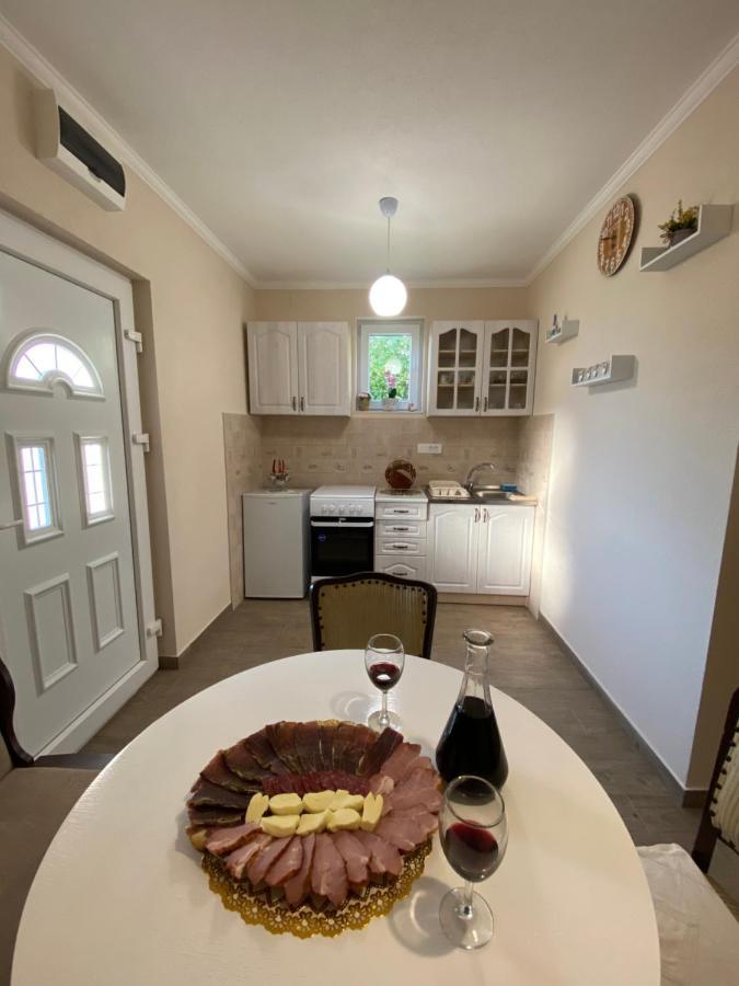 Apartment Lorena Cattaro Esterno foto